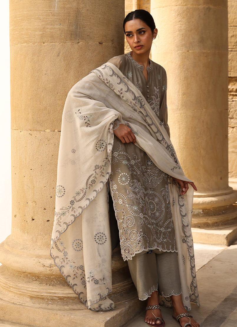 3-pc-embroidered-suit