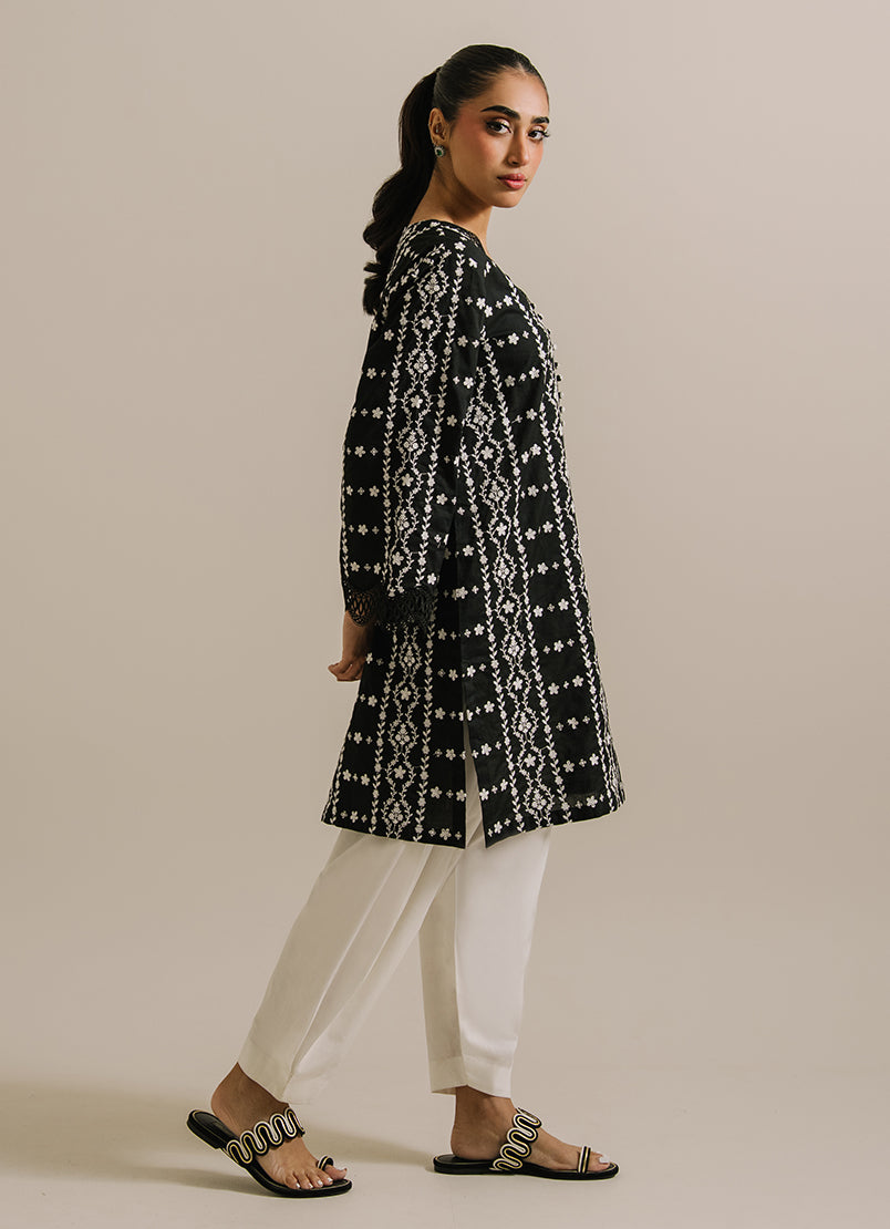 embroidered-kurta
