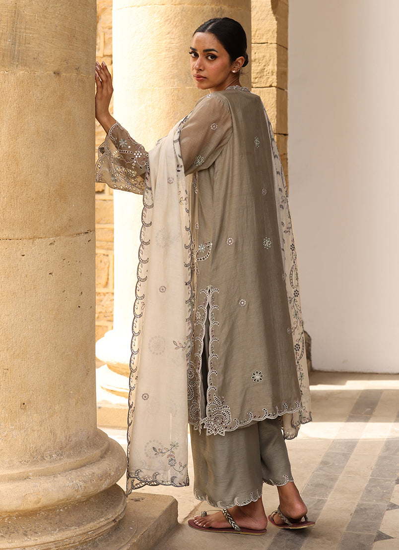 3-pc-embroidered-suit