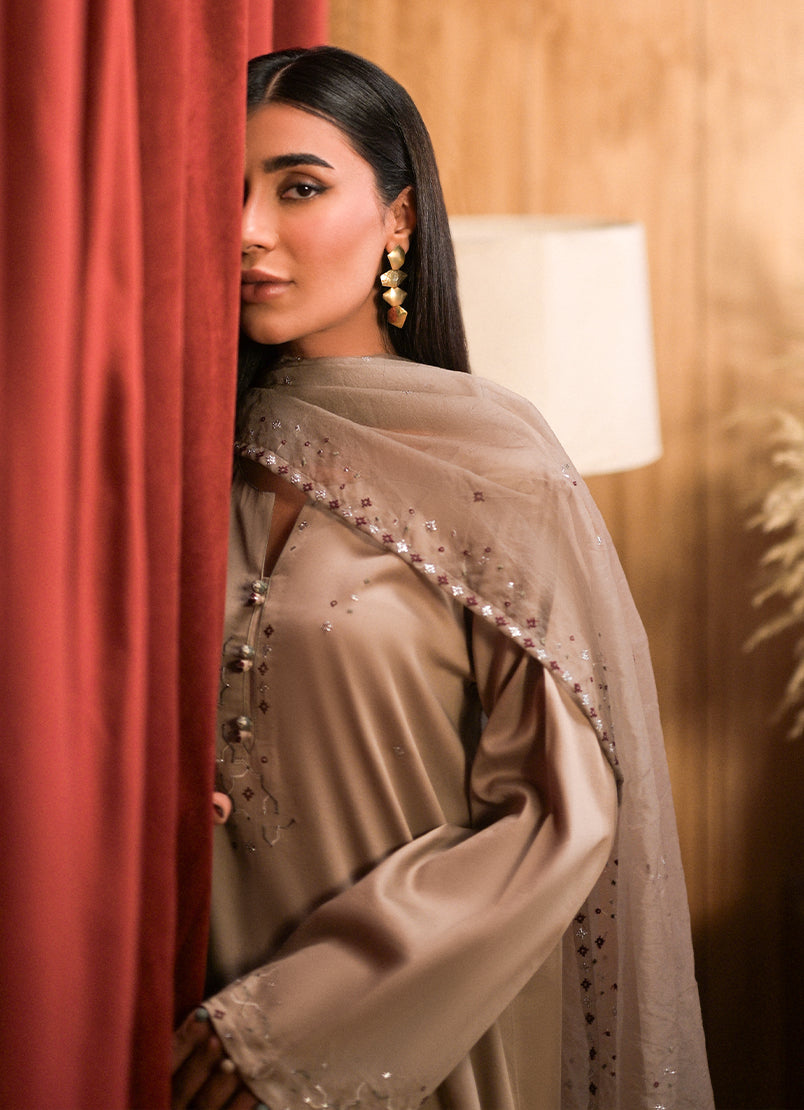 3-pc-embroidered-suit