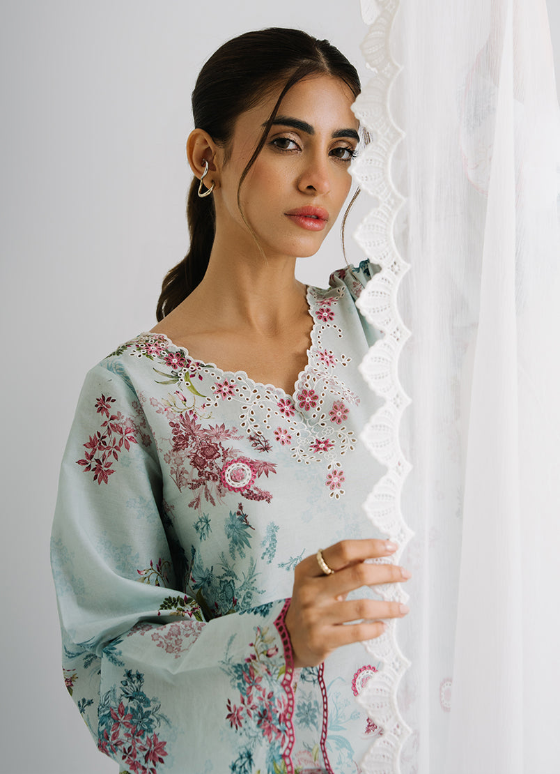 printed-and-embroidered-kurta