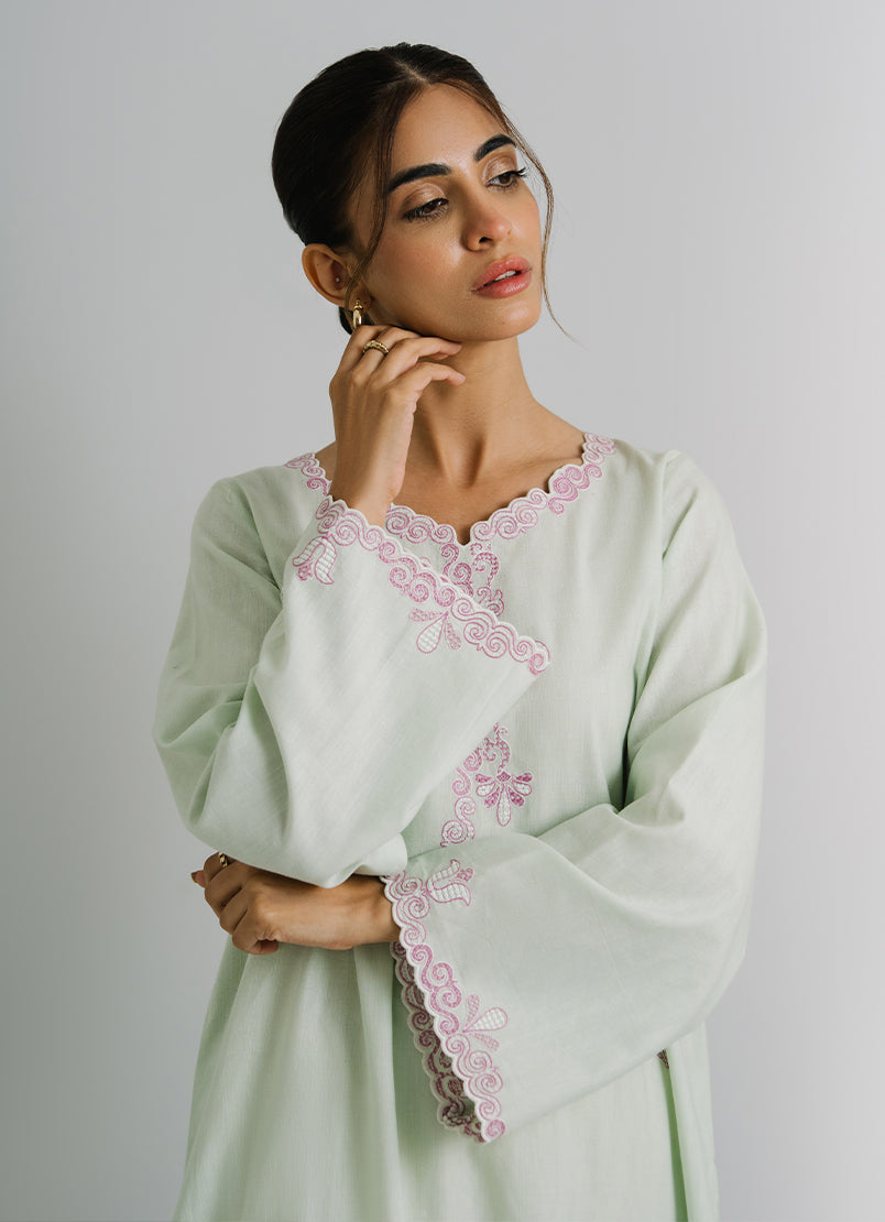 embroidered-kurta