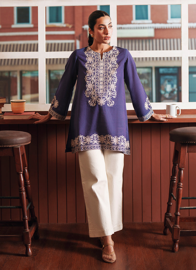 embroidered-top
