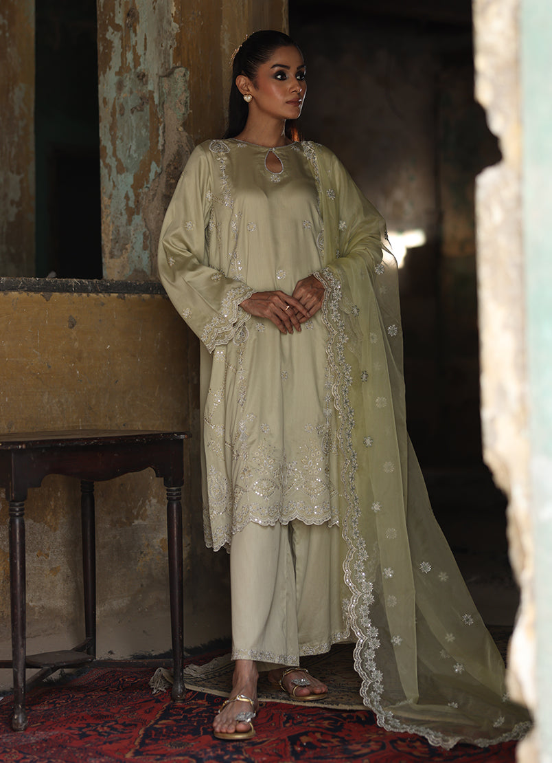 3-pc-embroidered-suit