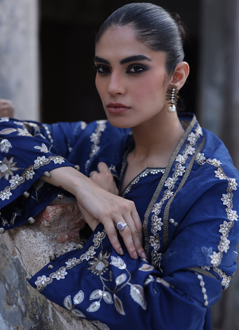 3-pc-embroidered-suit