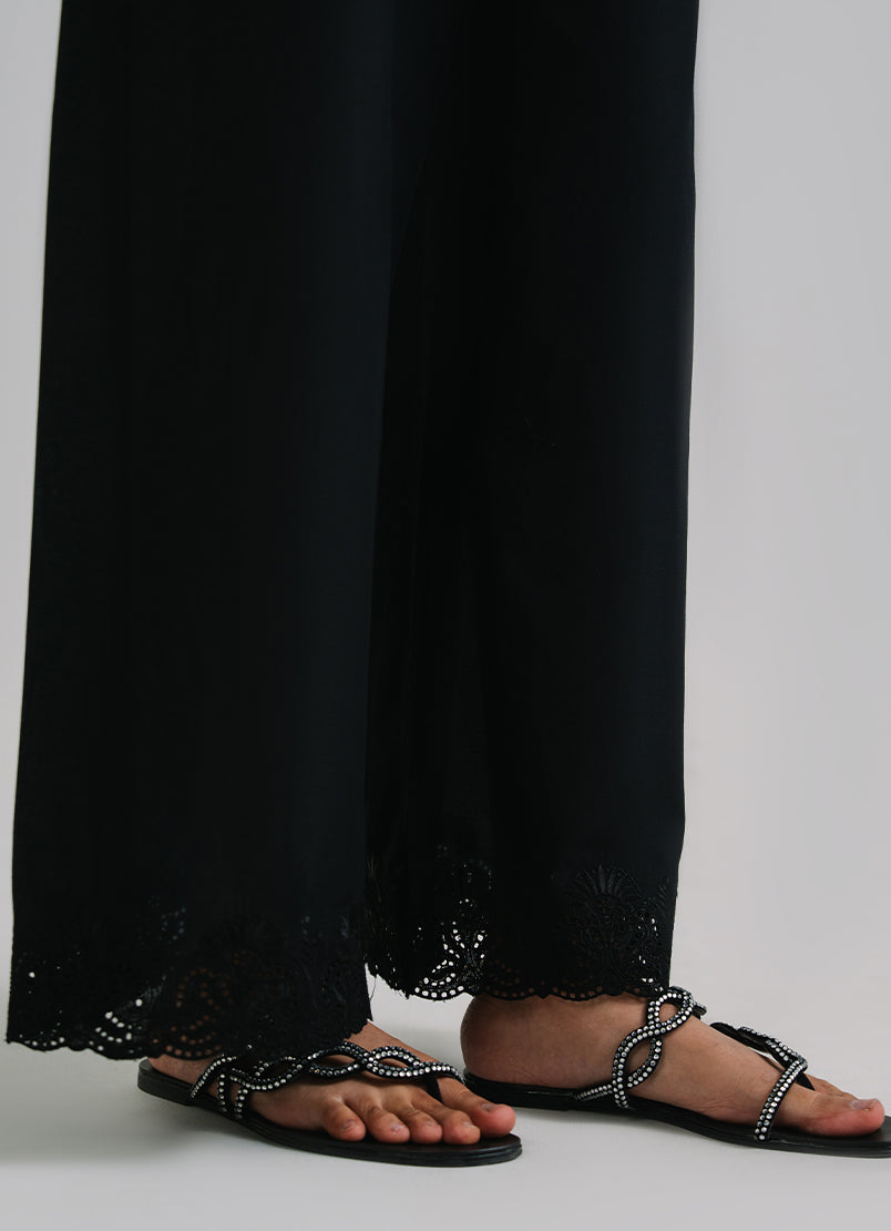 Embroidered Izaar