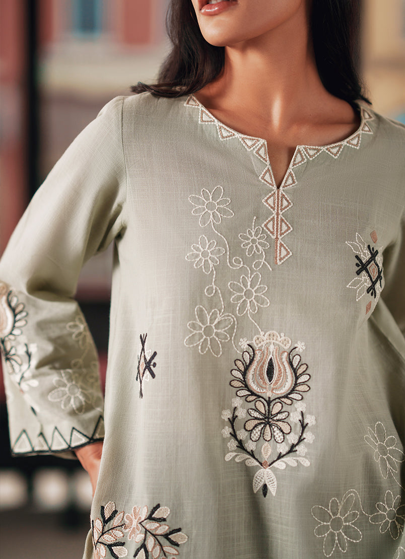 embroidered-top