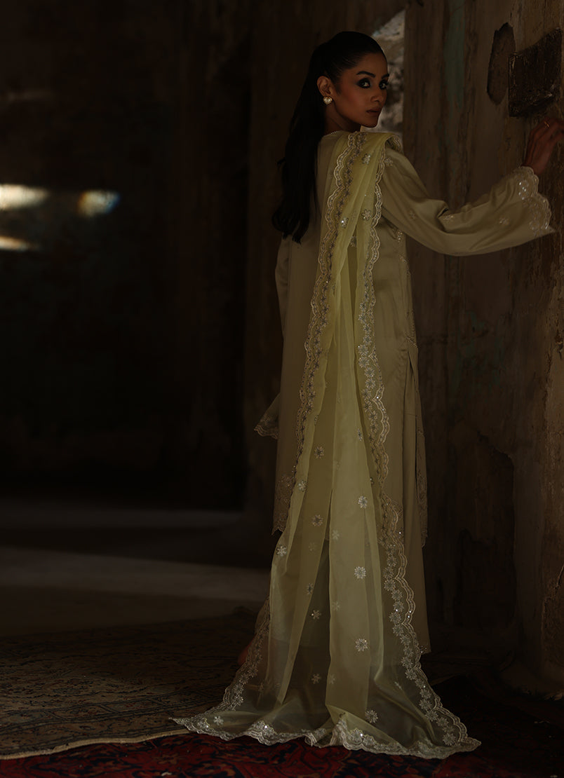 3-pc-embroidered-suit