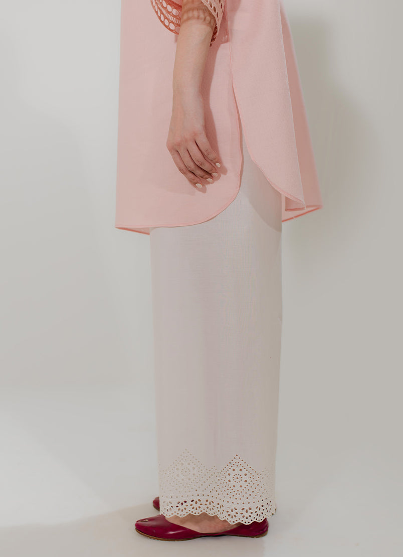 Embroidered Izaar