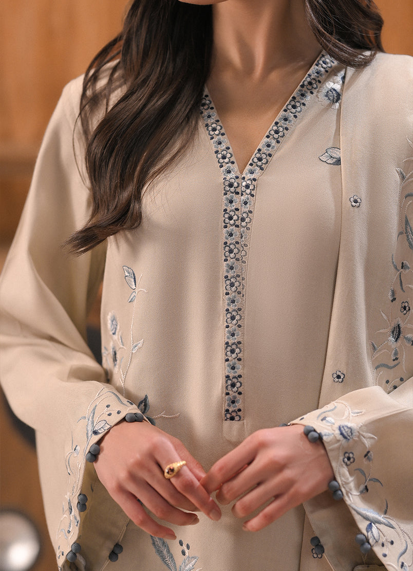 3-pc-embroidered-suit