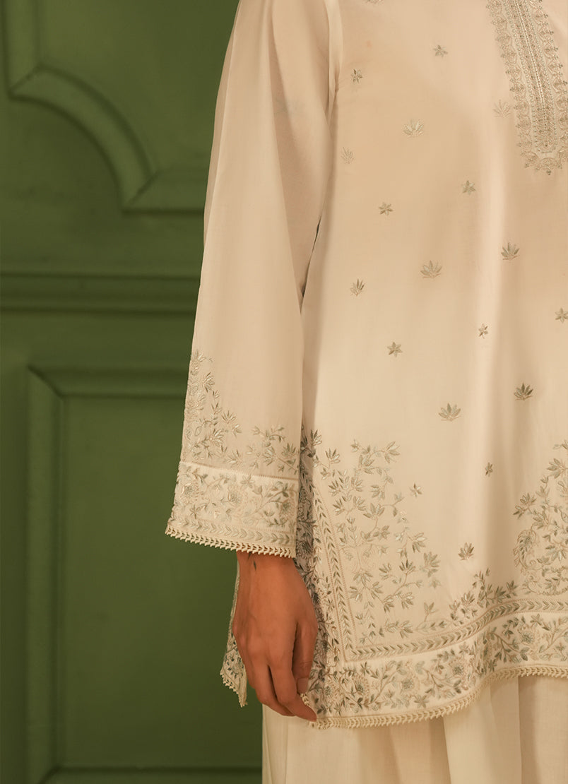 embroidered-kurta