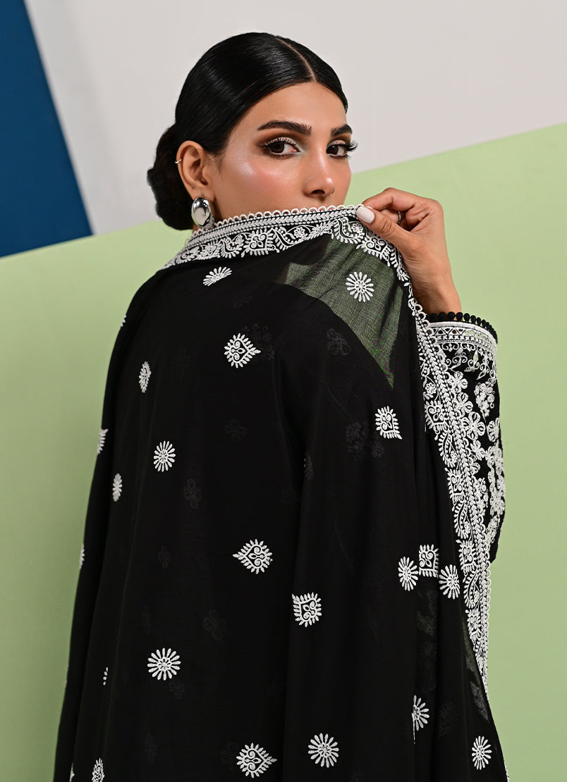 embroidered-dupatta