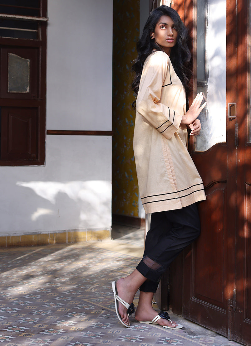 Contrast Lace Kurta - Solid