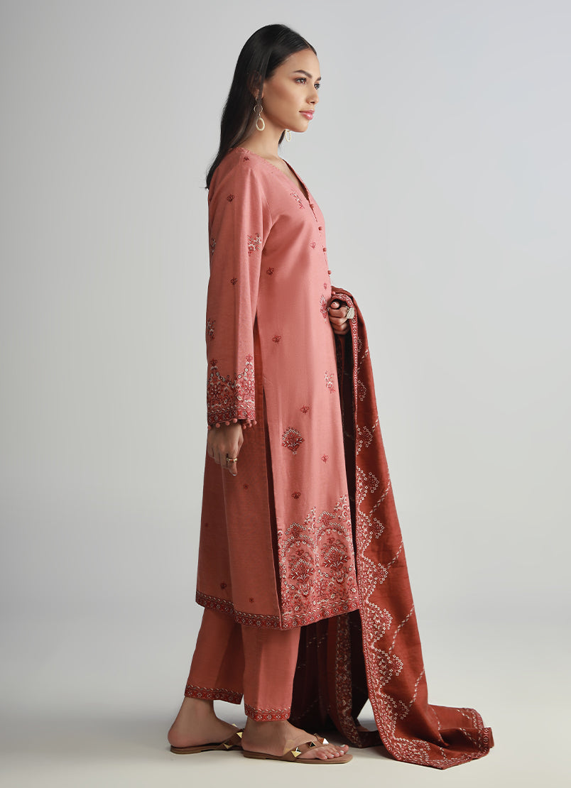 3-pc-khaddar-embroidered-suit