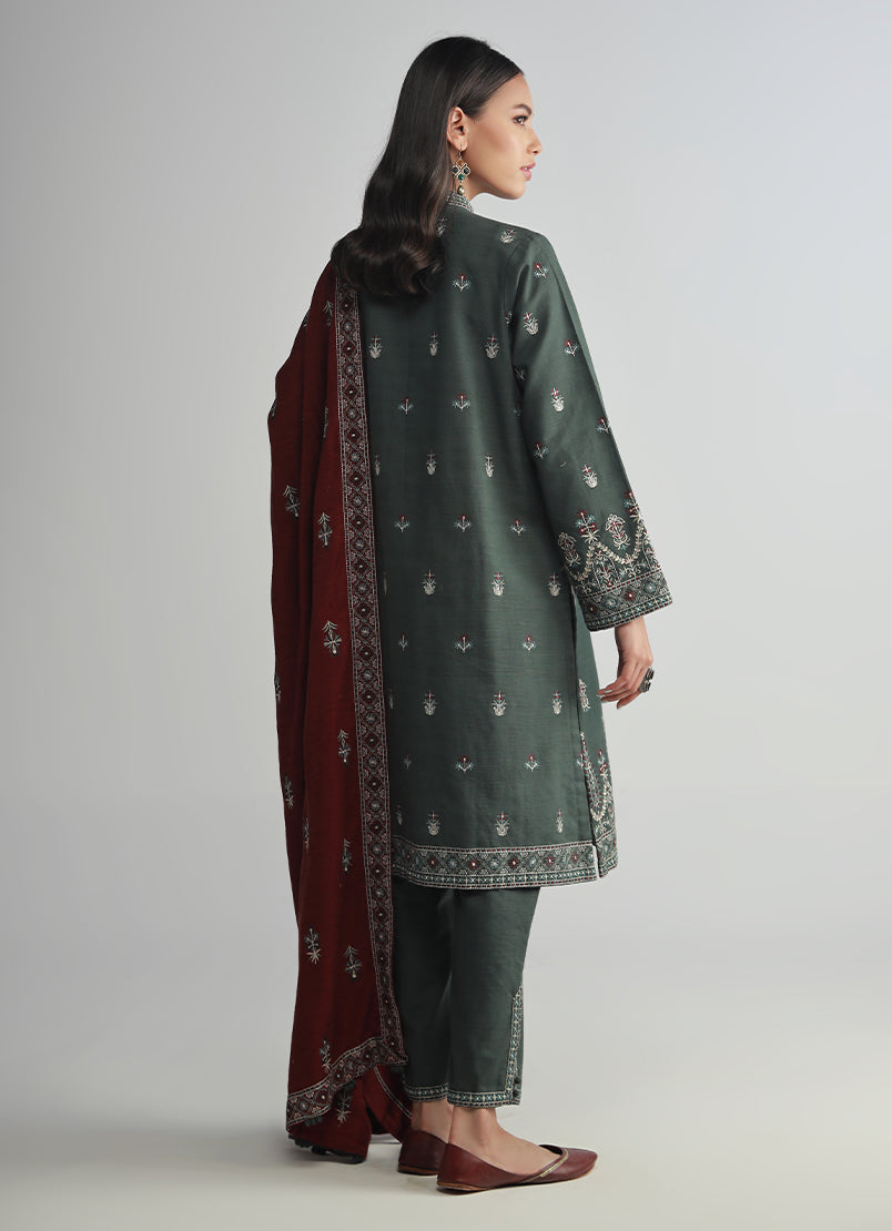 3-pc-khaddar-embroidered-suit