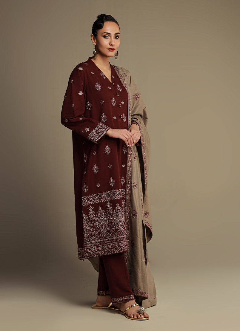 3-pc-khaddar-embroidered-suit