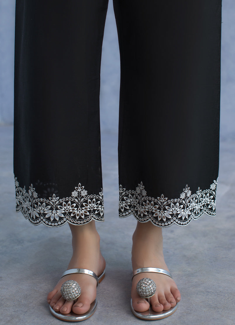 schiffli-embroidered-pant